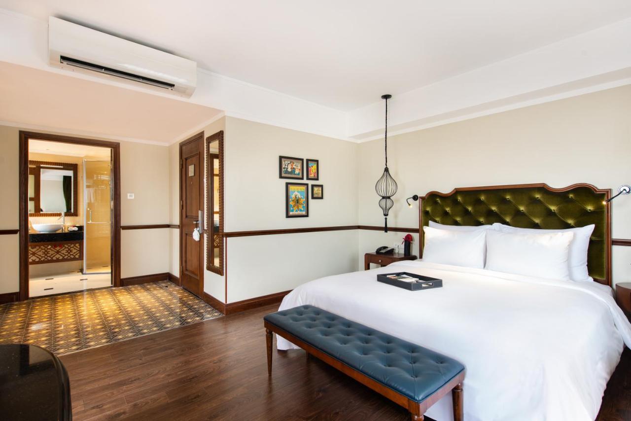 Suite with City View